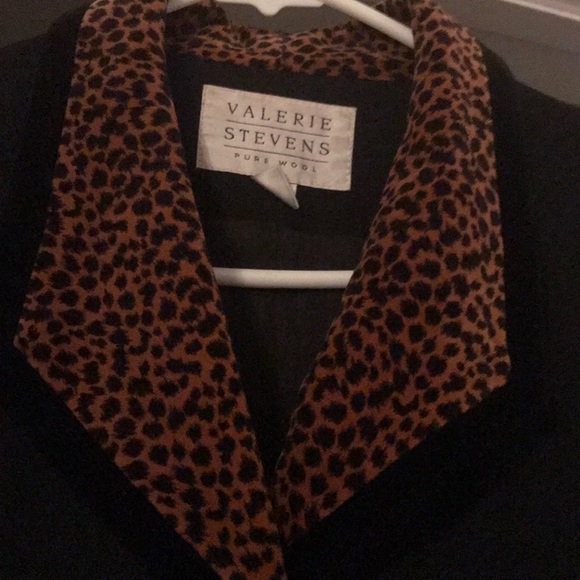 Valerie Stevens Dresses & Skirts - 💥2 for $33Woman’s  100% Wool Blazer & Skirt suit!